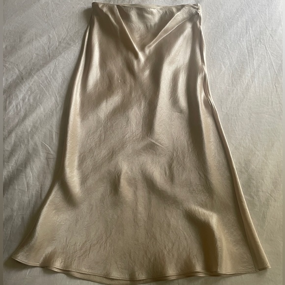 Babaton nude slip satin midi skirt - Picture 2 of 8